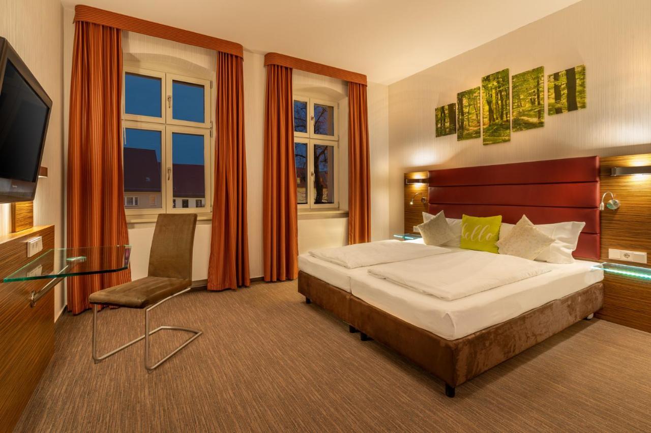 Hotel Und Restaurant Zum Deutschen Hause Lübbenau Dış mekan fotoğraf